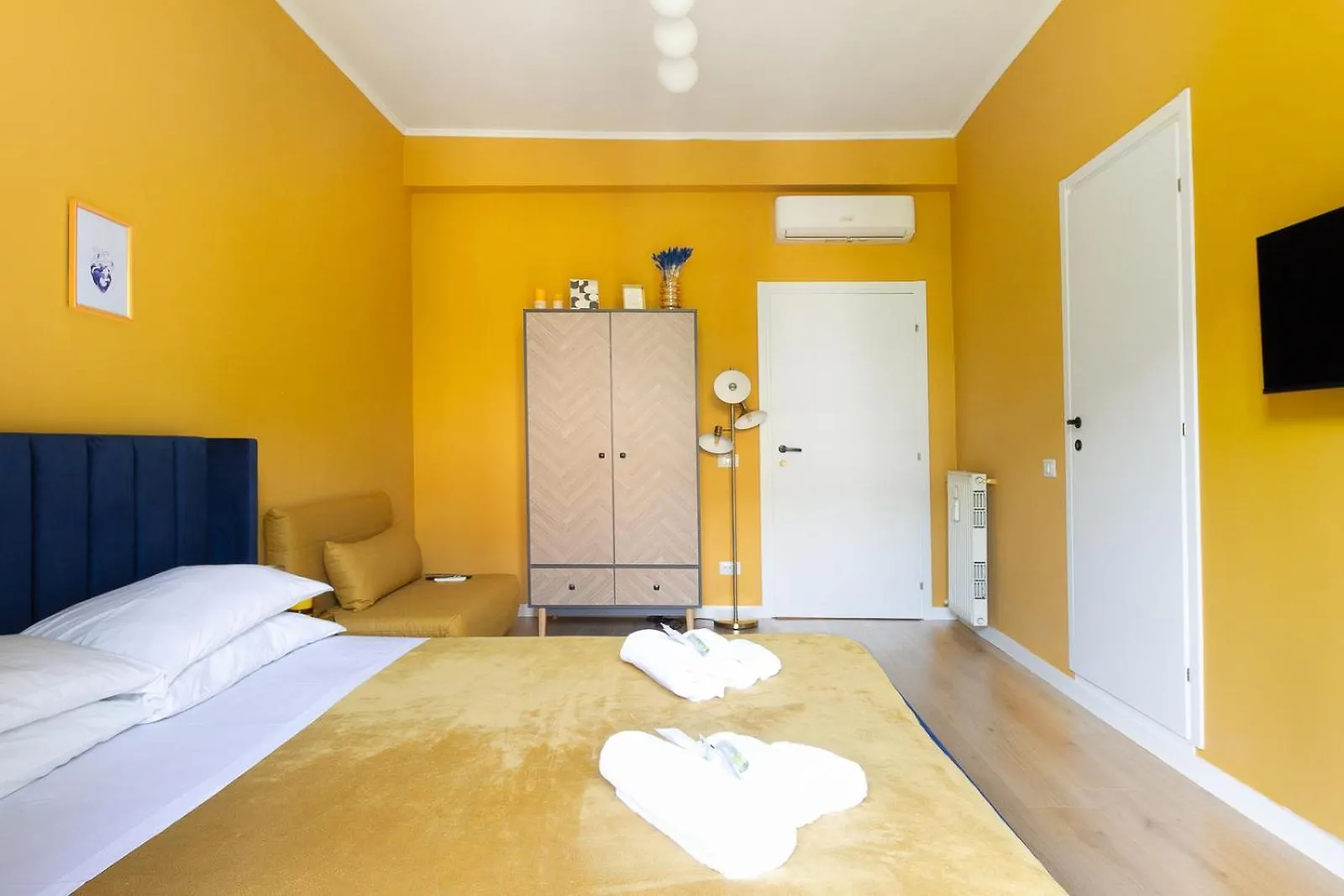 Aureum Convivium Hotel Rome 0*,  Italy