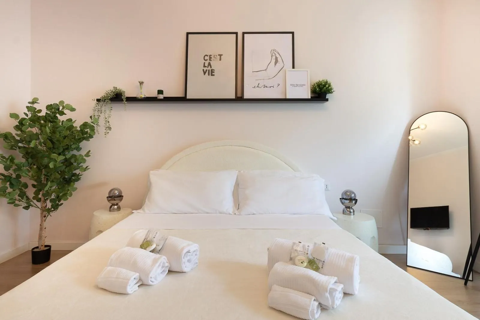 Aureum Convivium Hotel Rome 0*,